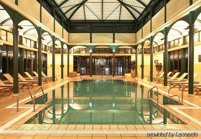Marriott's Village D'ile-de-france Hotel