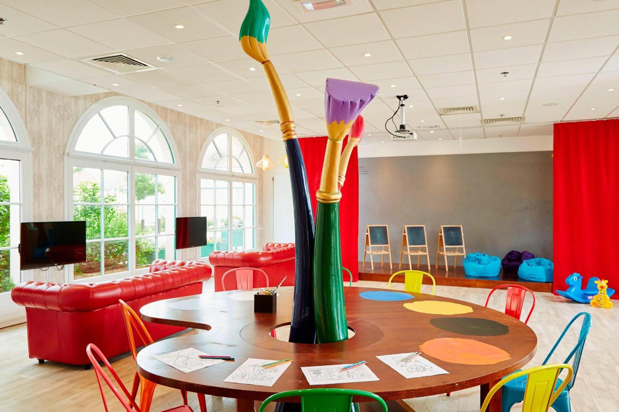 Marriott's Village D'ile-de-france Hotel 4*