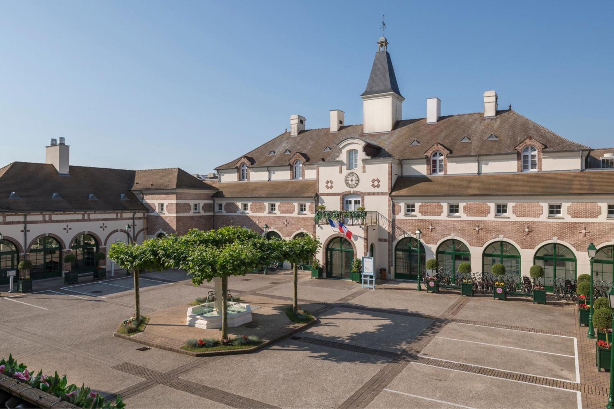 Marriott's Village D'ile-de-france Hotel