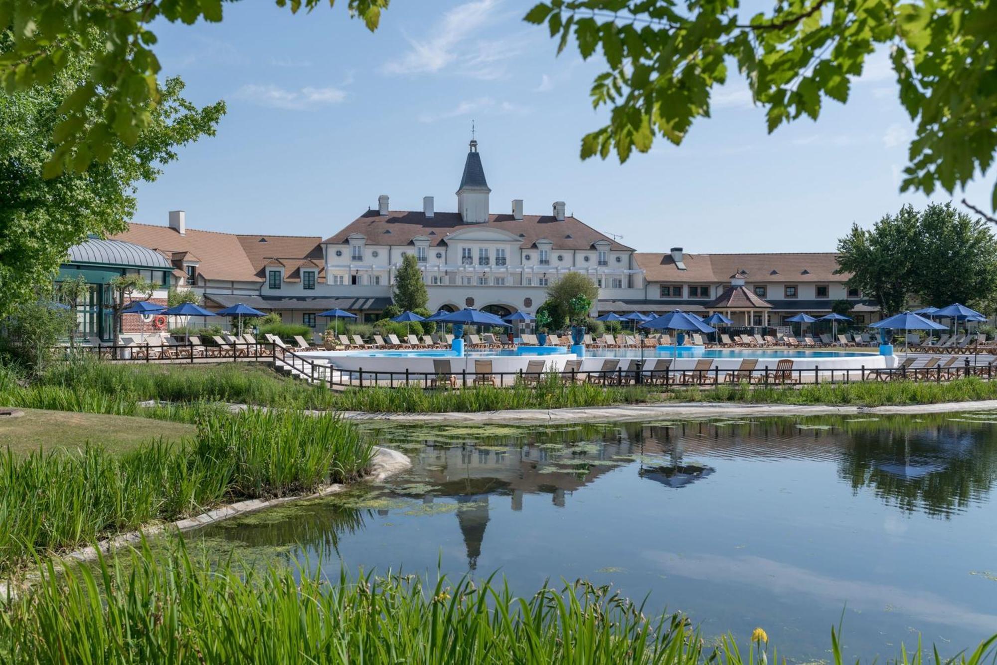 Marriott's Village D'ile-de-france Hotel 4*