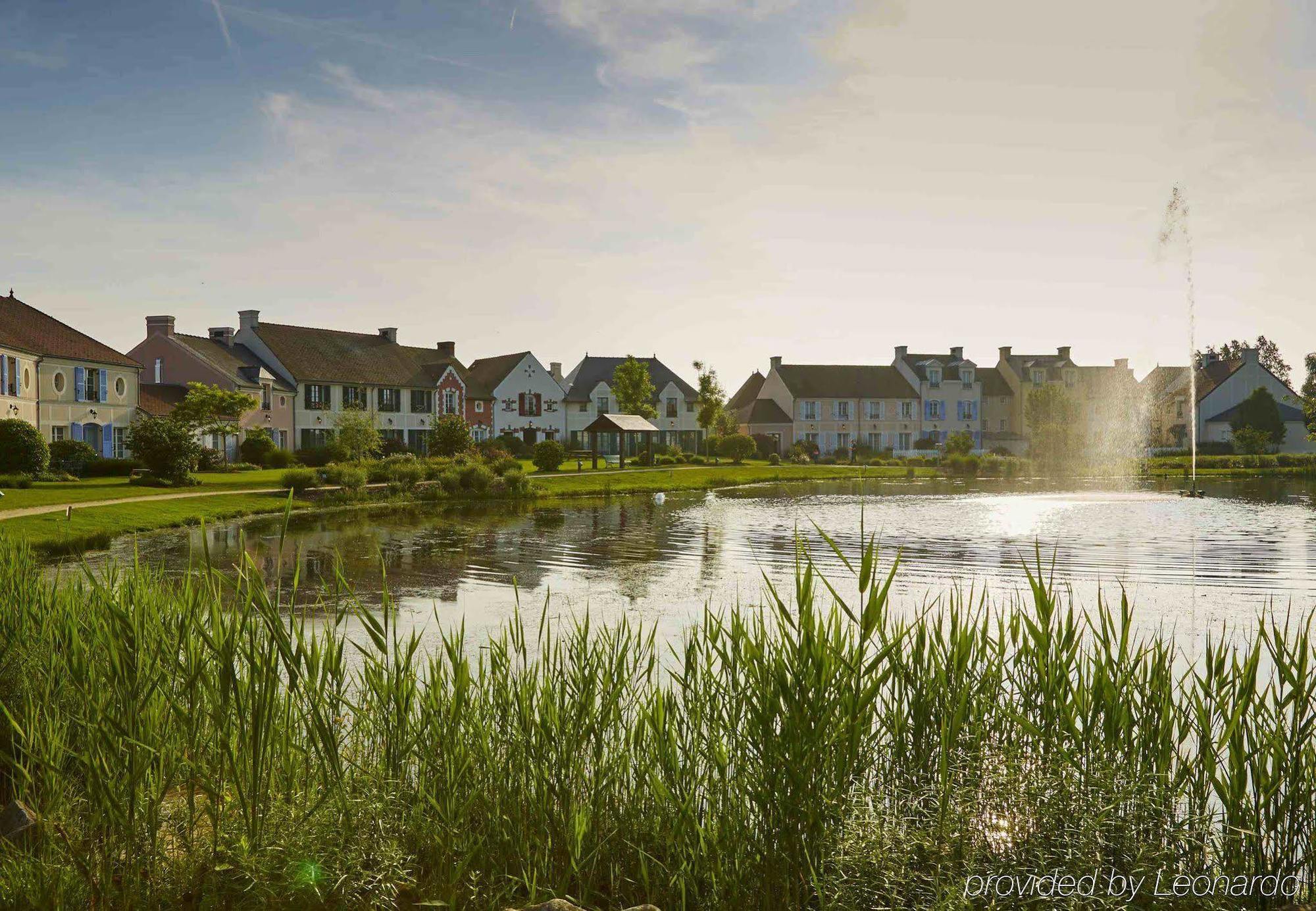 Marriott's Village D'ile-de-france Hotel 4*