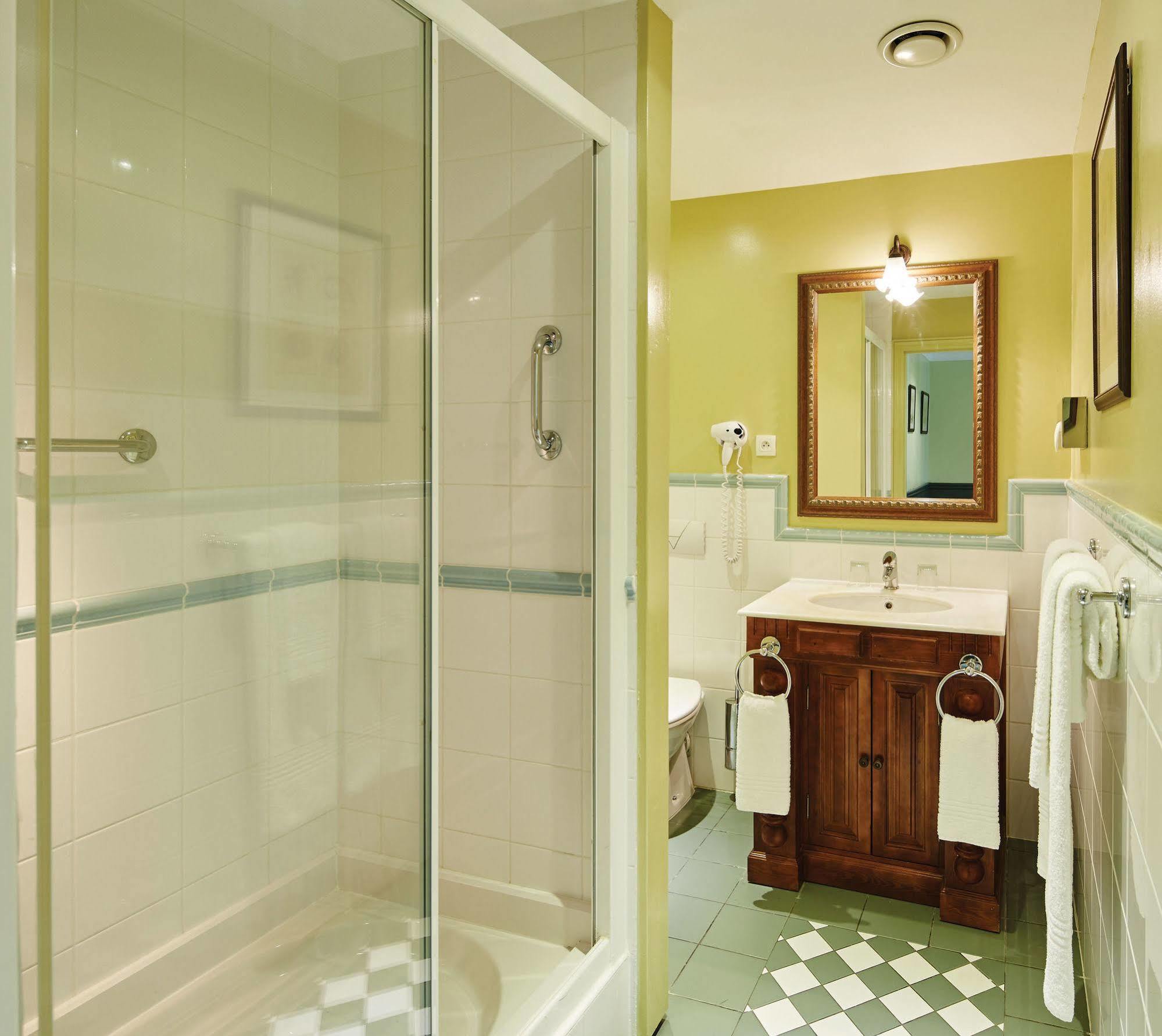 Marriott's Village D'ile-de-france Hotel